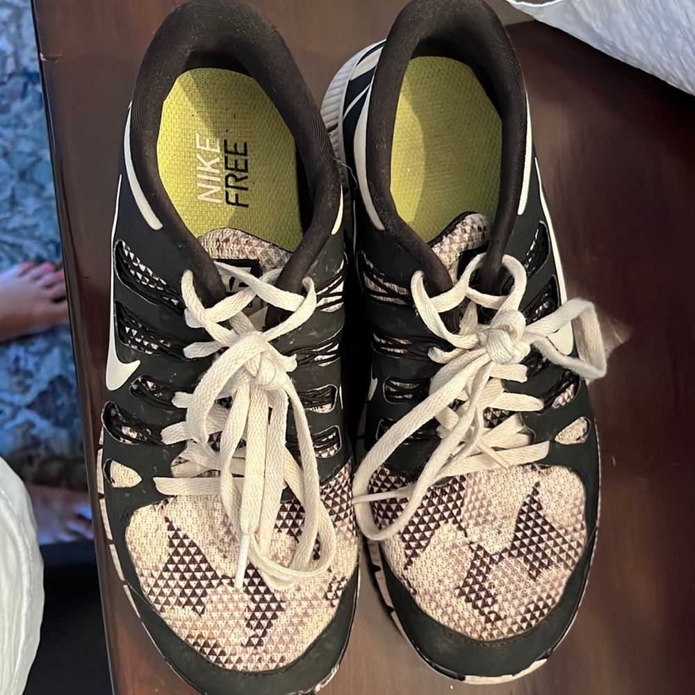 nike free run 5.0 SIZE 8
